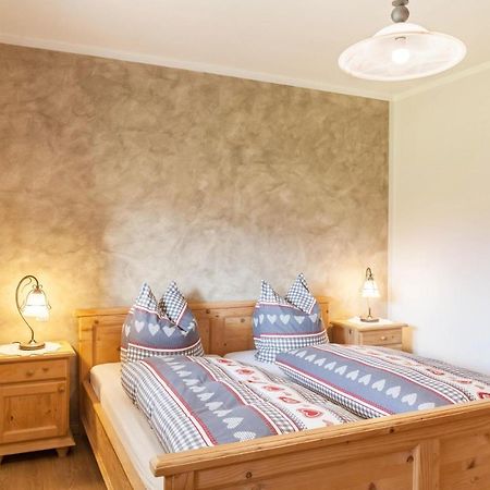 Ferienwohnung Waldruhe ガルミッシュ・パルテンキルヒェン エクステリア 写真