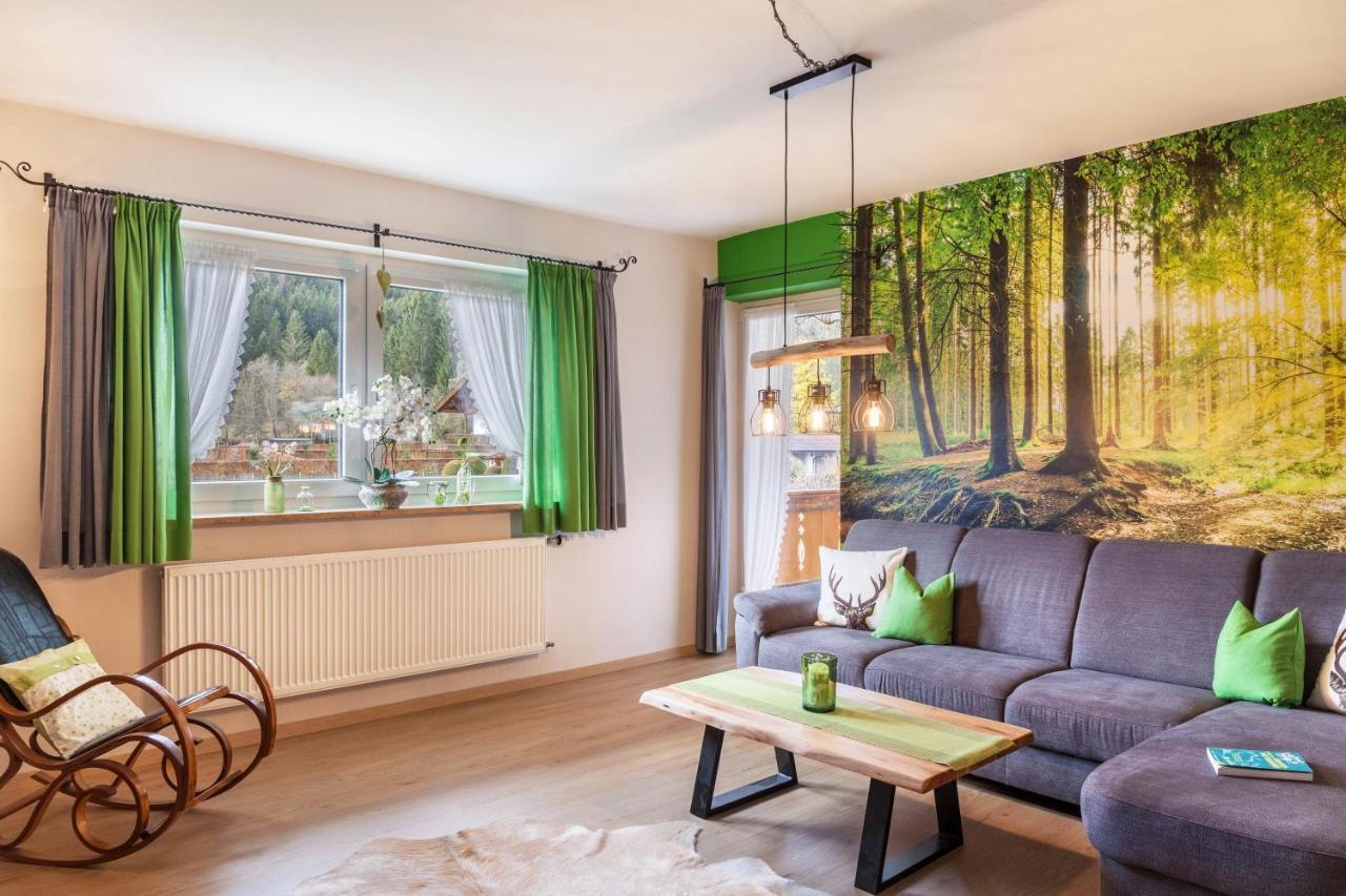Ferienwohnung Waldruhe ガルミッシュ・パルテンキルヒェン エクステリア 写真